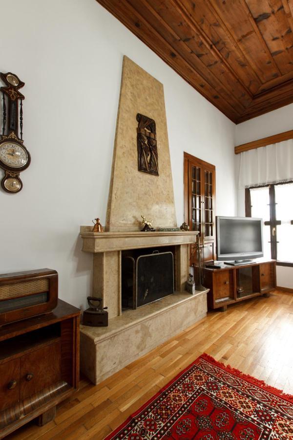 Emblematic House Apartment 2 Gjirokastër Habitación foto