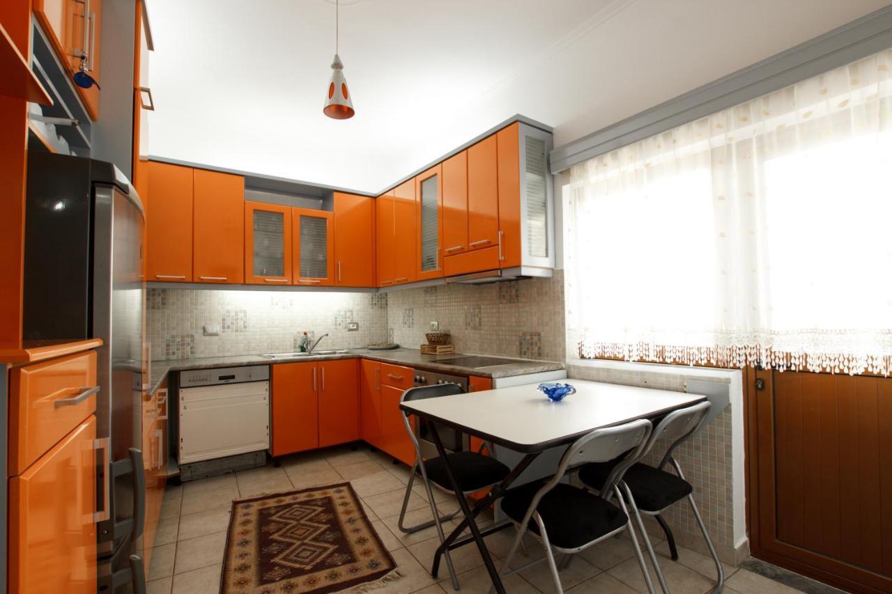 Emblematic House Apartment 2 Gjirokastër Habitación foto