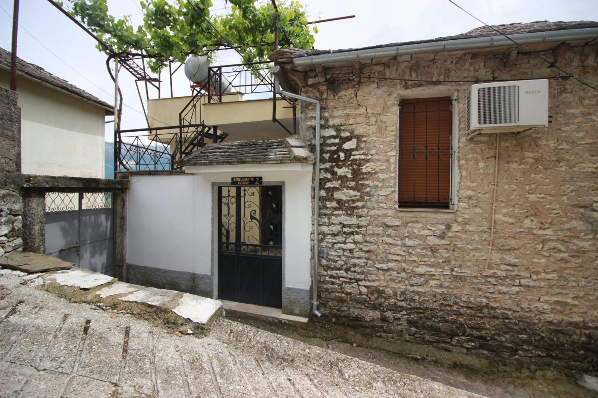 Emblematic House Apartment 2 Gjirokastër Exterior foto
